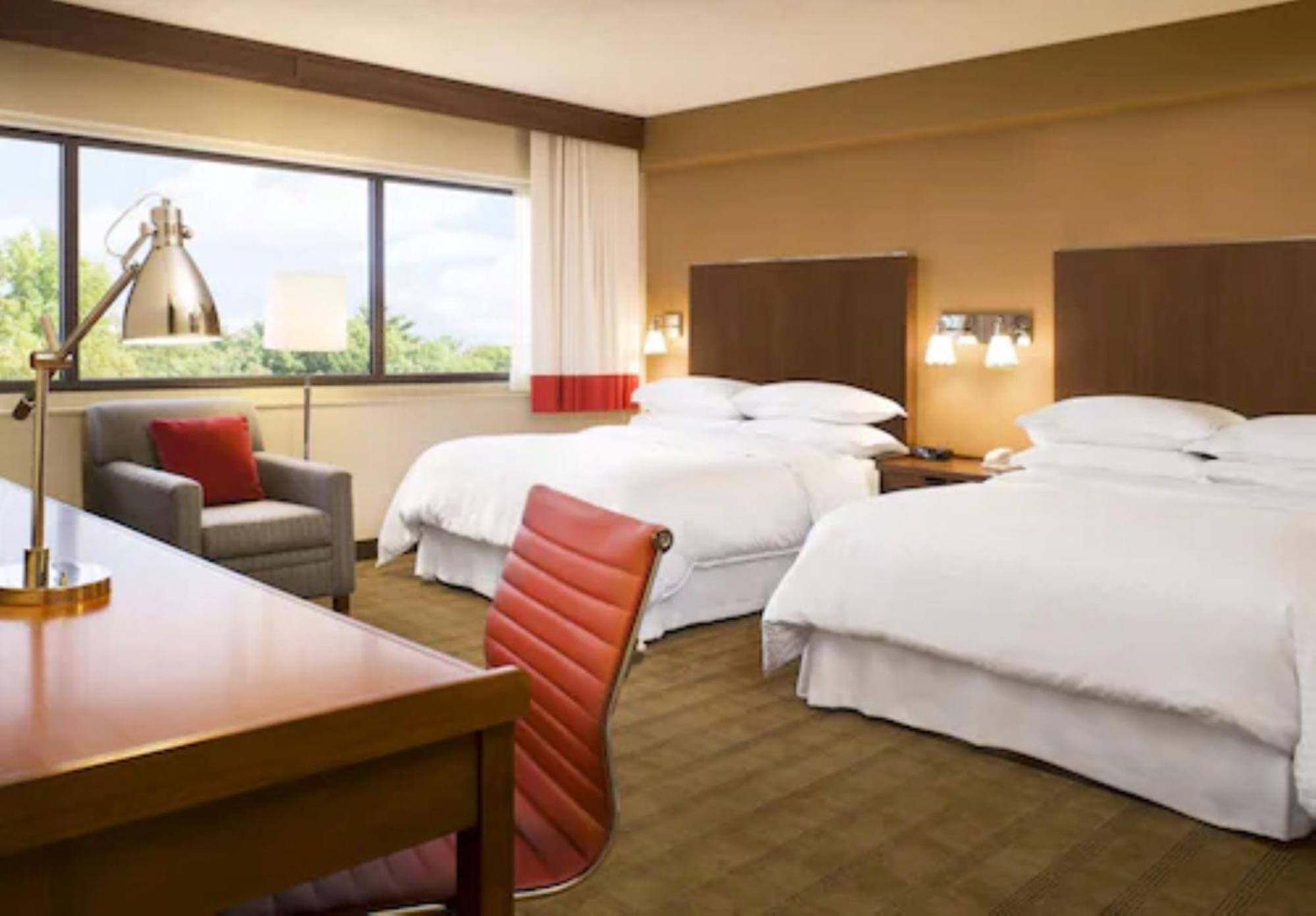 Four Points By Sheraton Edmundston Hotel & Conference Center Экстерьер фото