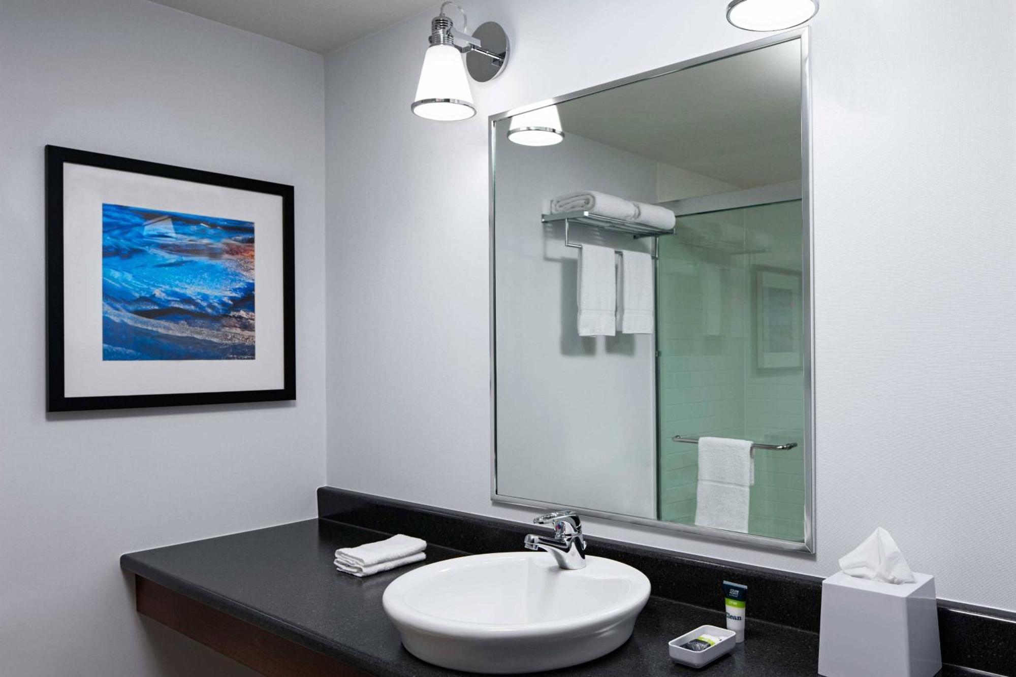 Four Points By Sheraton Edmundston Hotel & Conference Center Экстерьер фото